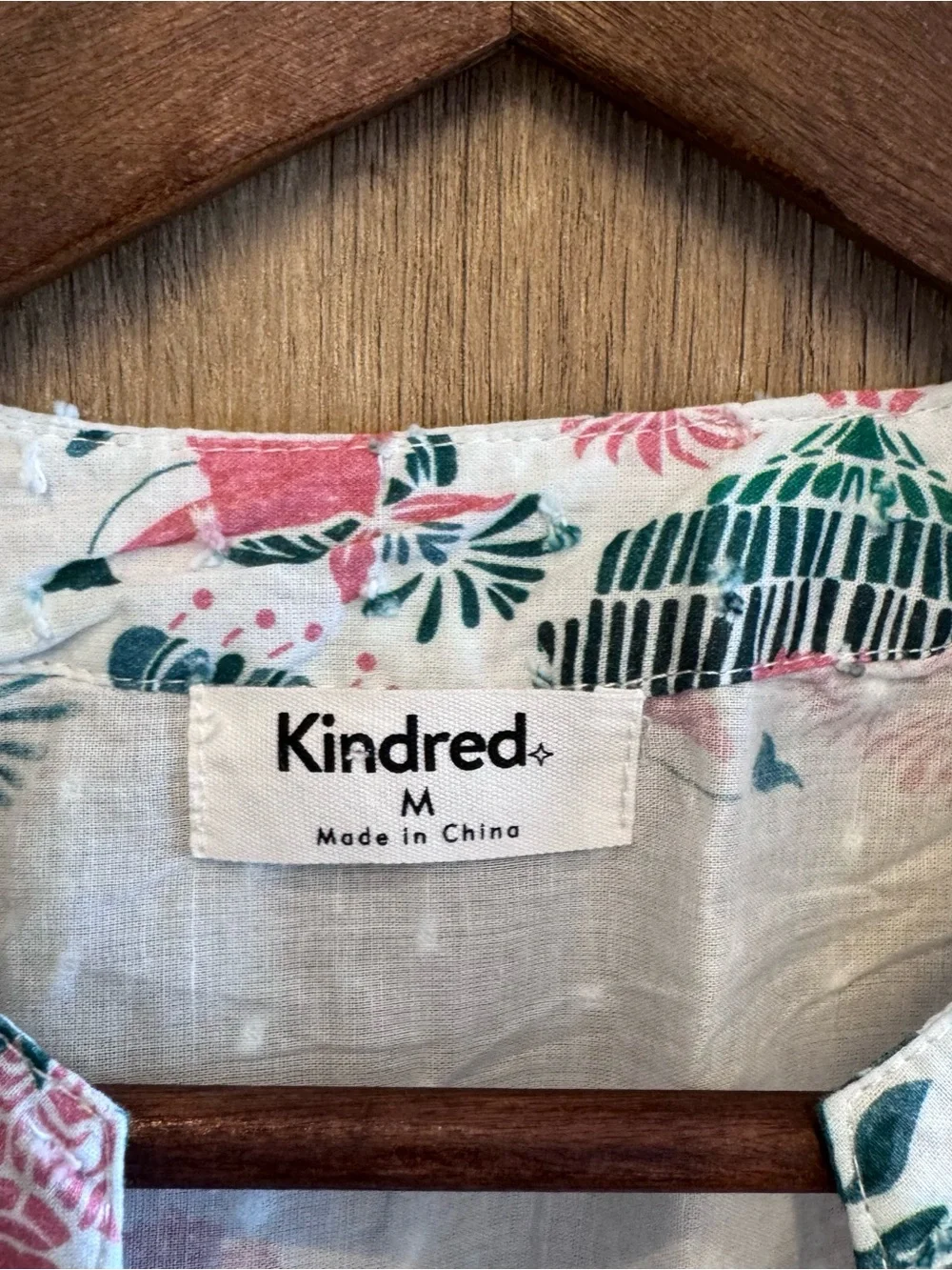 Anthropologie Kindred Dainty Romantic Floral Puff Sleeve Floral Blouse NWT M